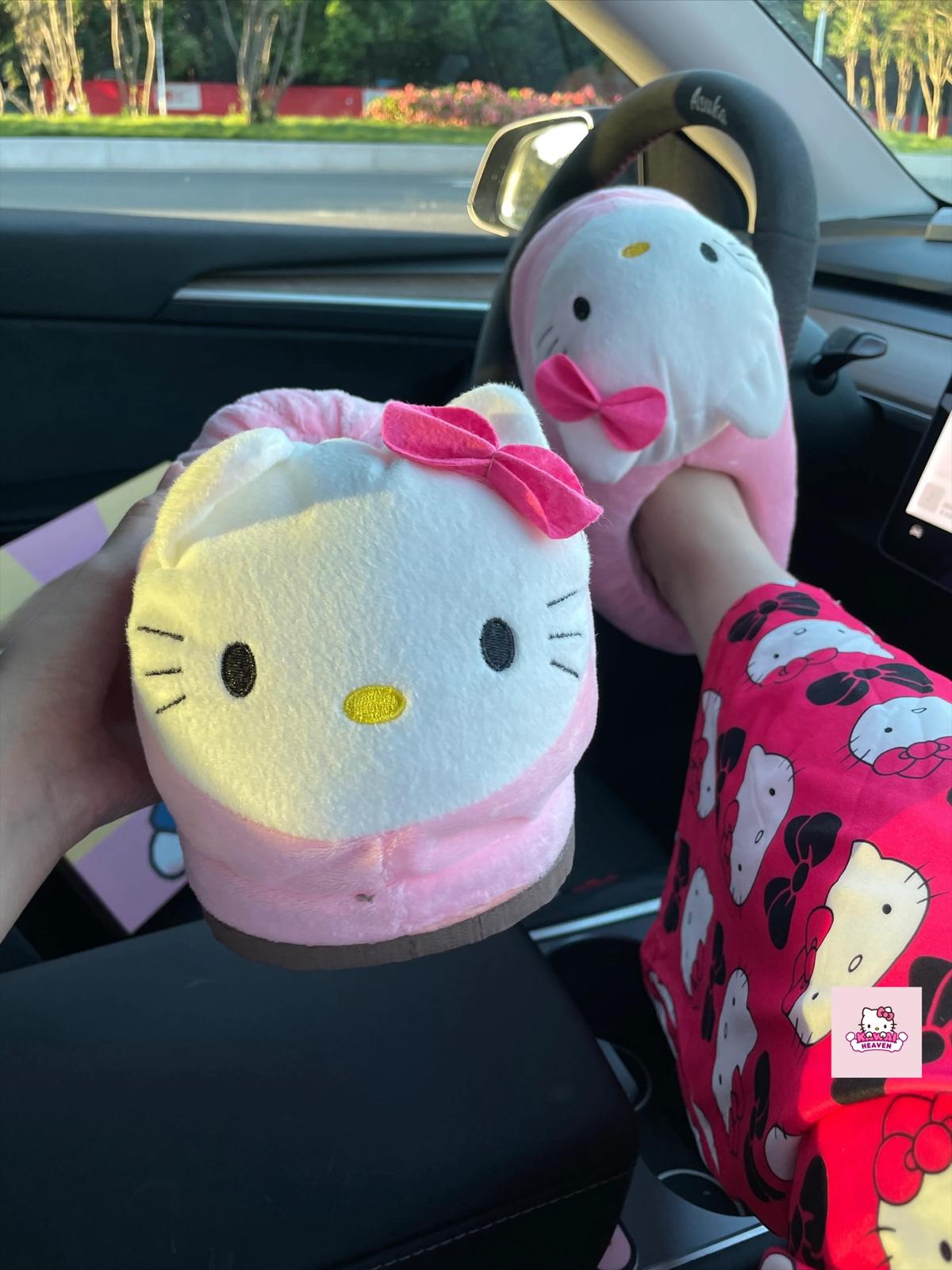 Hello Kitty Big Head Plush Slippers