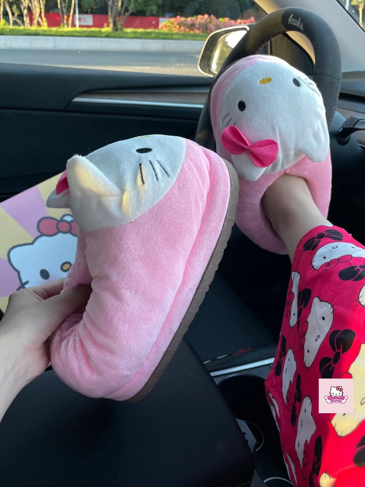 Hello Kitty Big Head Plush Slippers